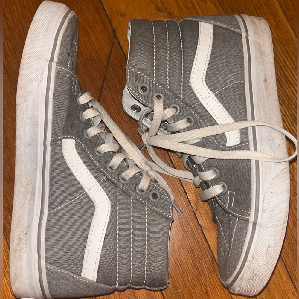 Gray Vans Oldskools